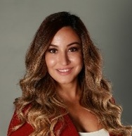 Merve Caceres portrait